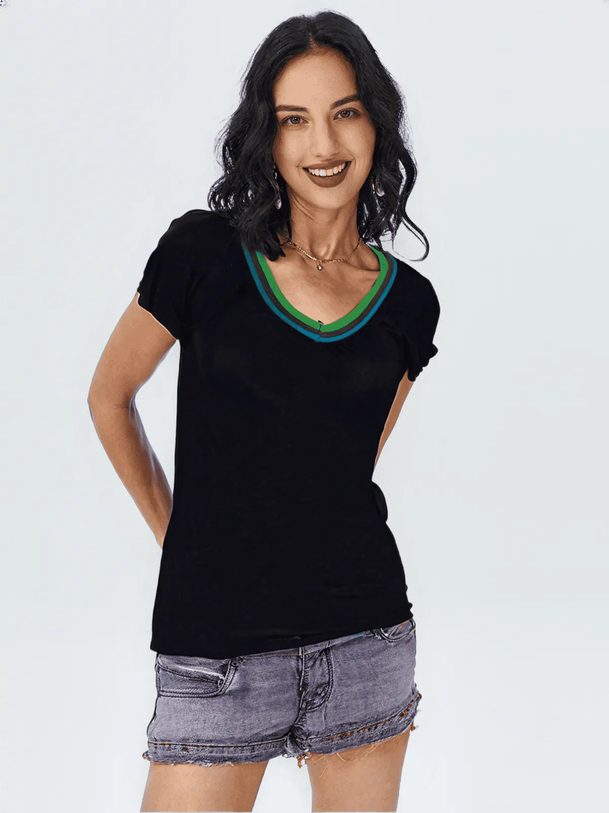 Cap sleeve knit top with two color piping around neck