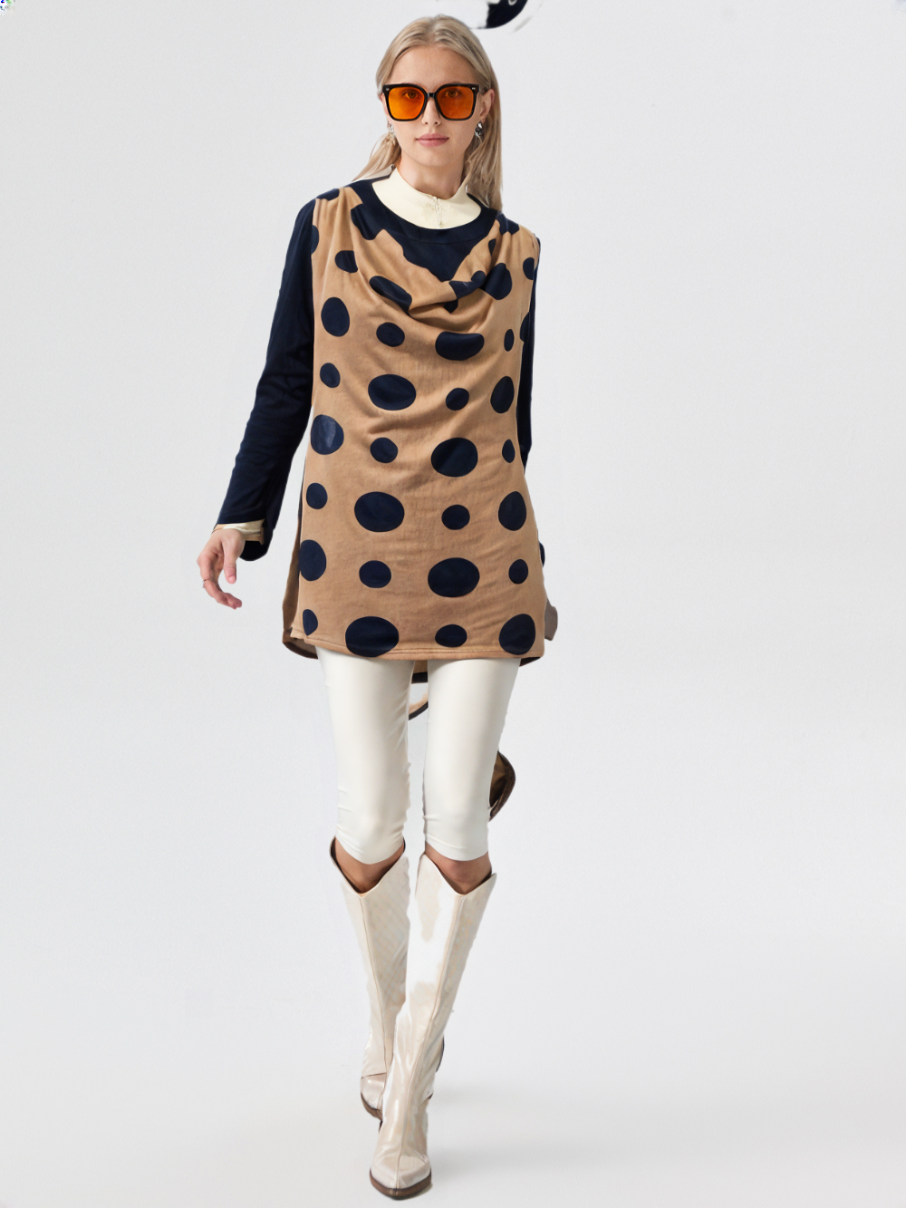 Black & Brown Polka Dots Sweater knit Top.