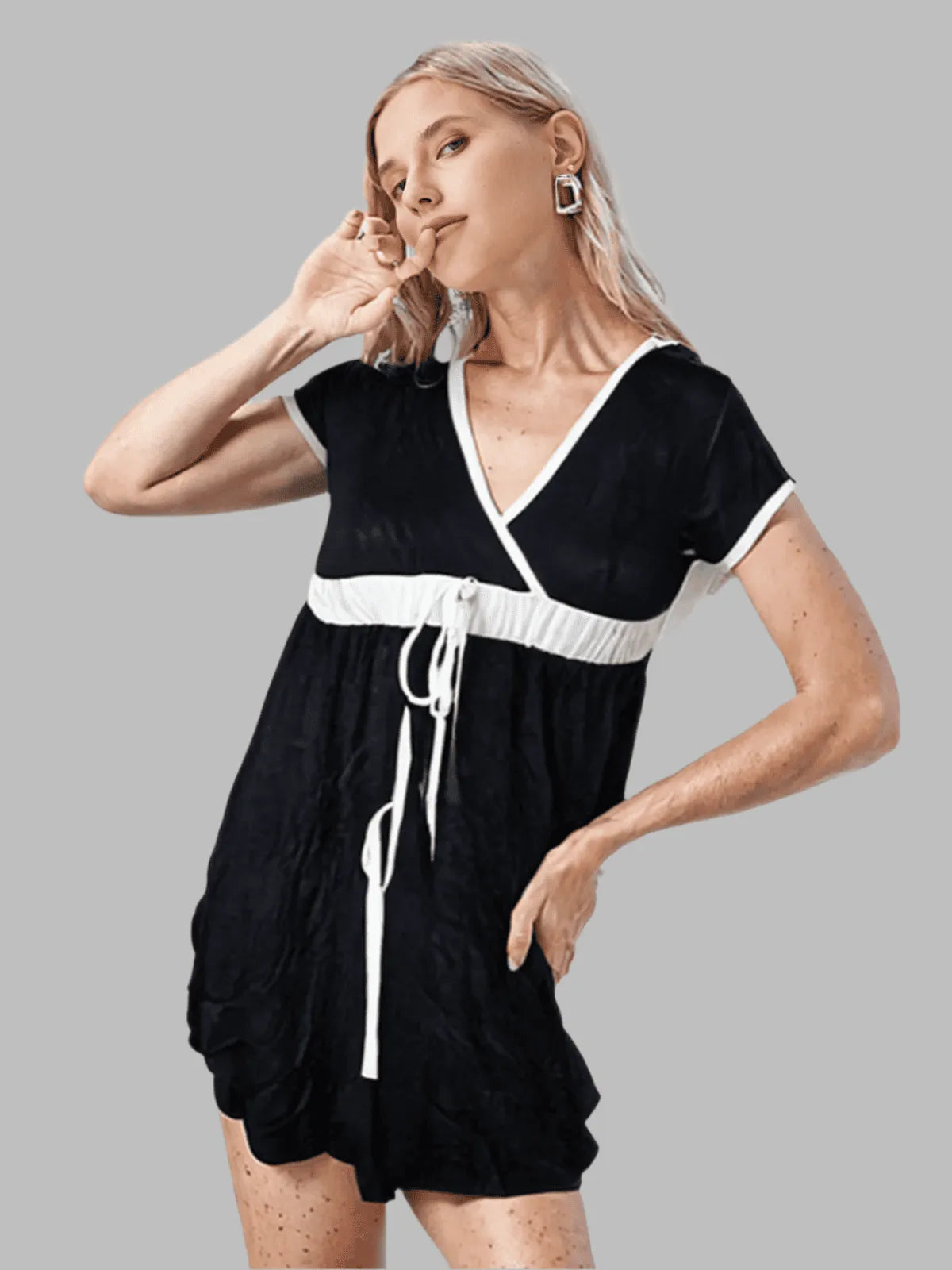 Sailor style Black & White knit top