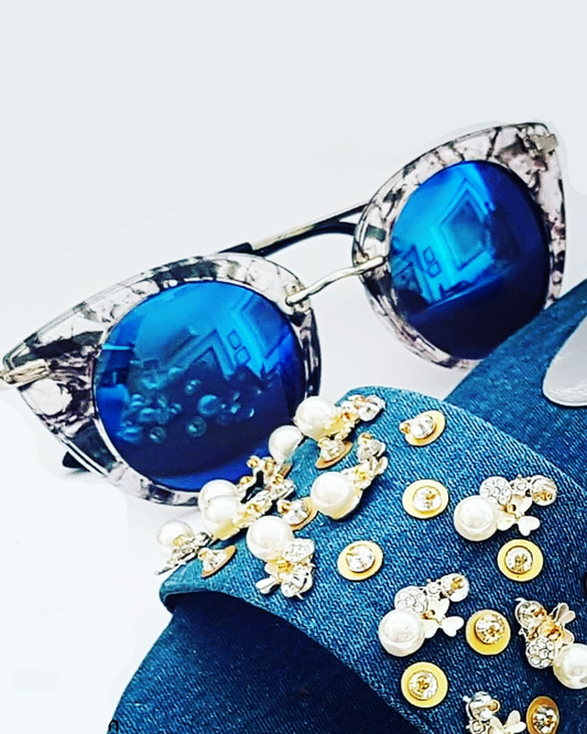 Cat Eyes Sunglasses With Blue Reflective Lens