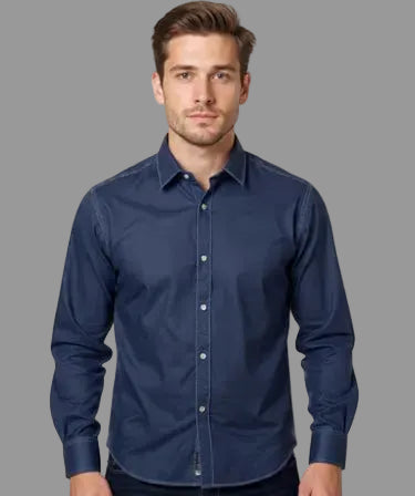 Man wearing a Tencil Denim shirt 