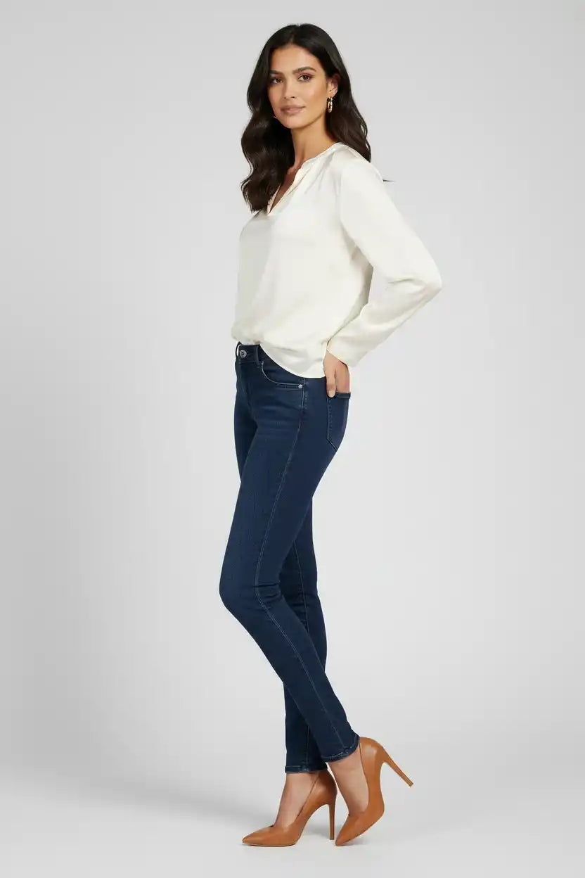 Midnight Blue mid rise Skinny Jeans with tonal stitching