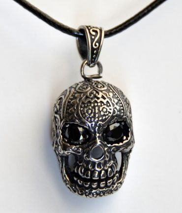 Rebel Goth Skull pendant